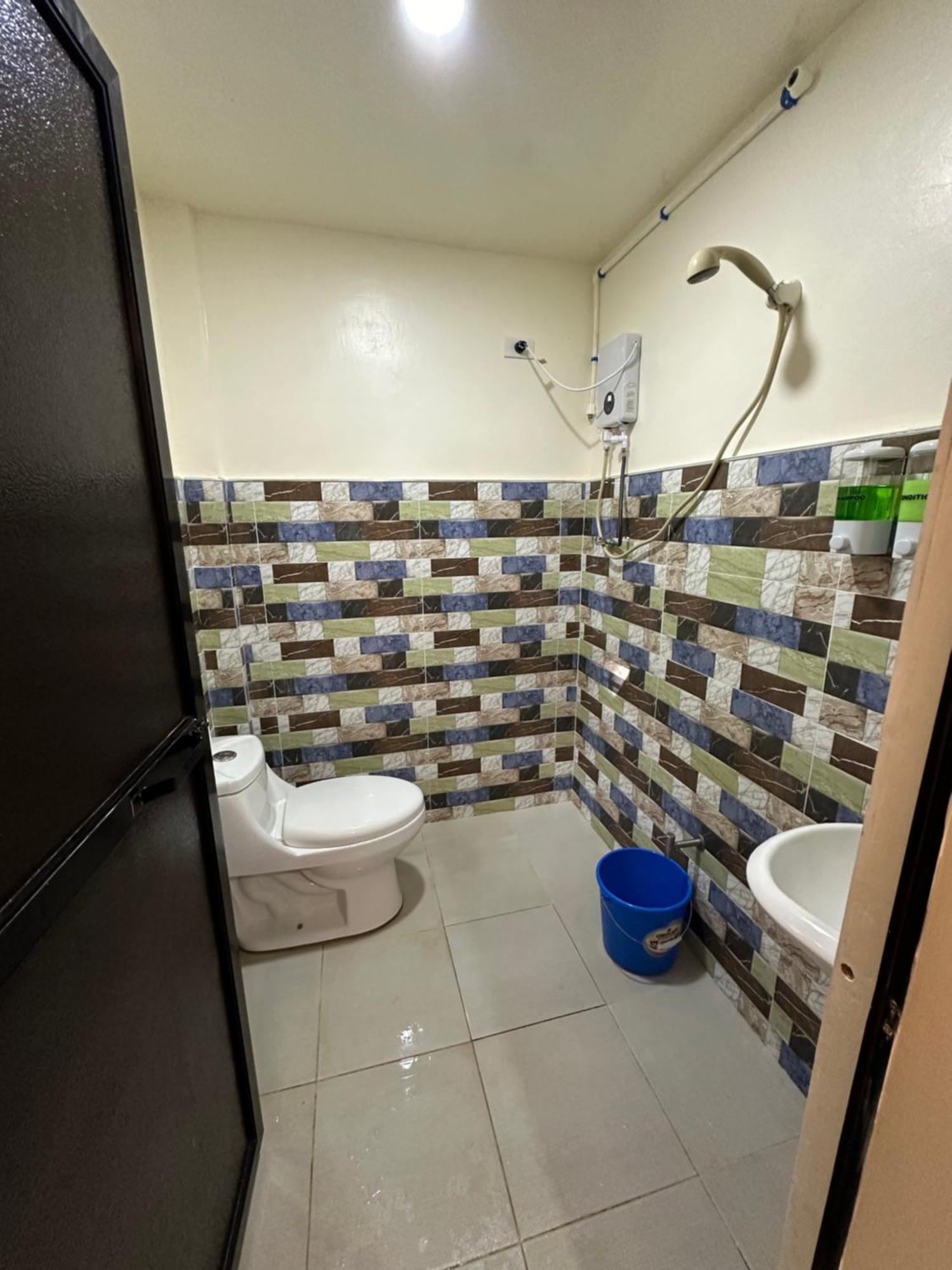 Cris & Mar Homestay Burgos  客房 照片